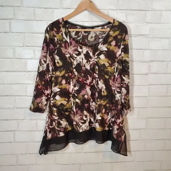 Simply Vera - Vera Wing floral top - Picture 1 of 13